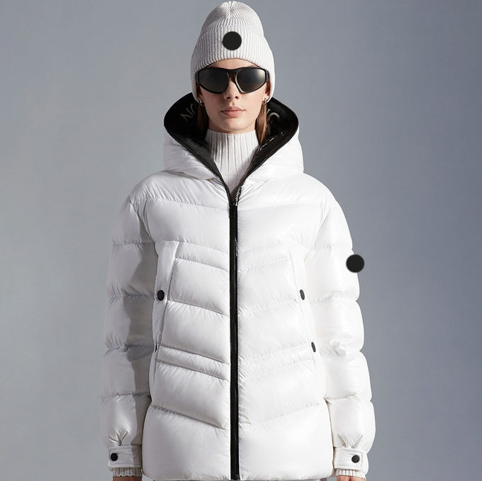 maya designer women's down jacket jackets embroidered badge hooded letter jacket warm clair top puffer coat, Supplement (not shipped separately)
maya designer women's down jacket jackets embroidered badge hooded letter jacket warm clair top puffer coat, Supplement (not shipped separately)