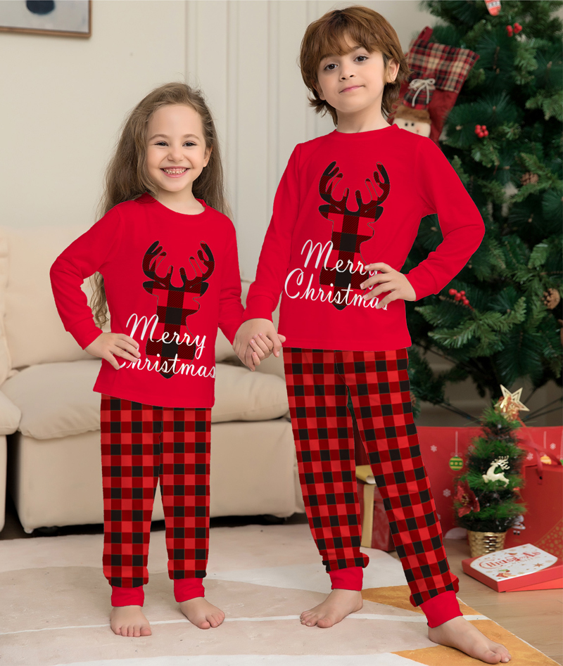 Family Matching Outfits Christmas Pyjamas Family Matching Outfits Father Mother Kids Baby Xmas Sleepwear Mommy and Girl family Christmas Pajamas 22092