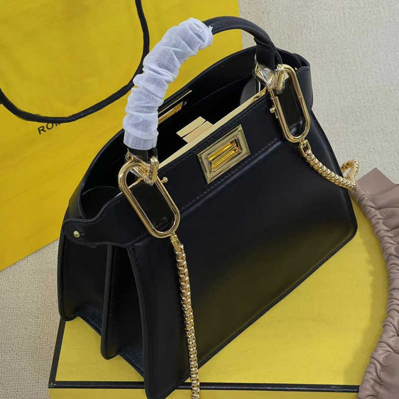 Women Handbag Tote Bag Chain Crossbody Shoulder Bags Genuine Leather Removable Strap Solid Gold Metal Color Top Quality Wallet Handbags Purse
Women Handbag Tote Bag Chain Crossbody Shoulder Bags Genuine Leather Removable Strap Solid Gold Metal Color Top Quality Wallet Handbags Purse
