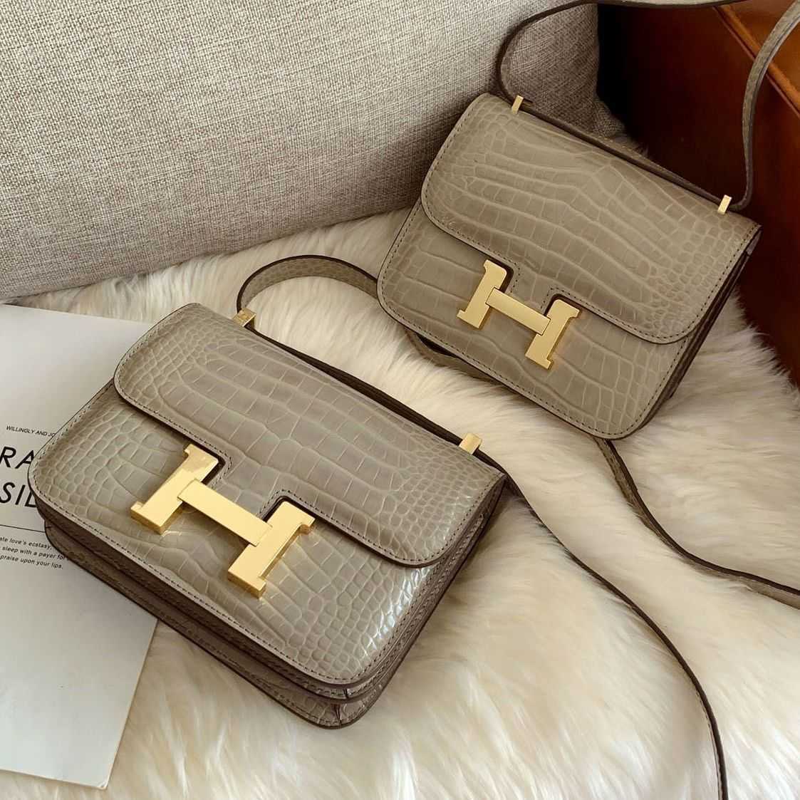 Designer Herme Handbags Leather h buckle Kangkang bag female head leather crocodile tofu Xiaofang Mini stewardess one Shoulder Messenger Bag wm, Sky blue
Designer Herme Handbags Leather h buckle Kangkang bag female head leather crocodile tofu Xiaofang Mini stewardess one Shoulder Messenger Bag wm, Sky blue