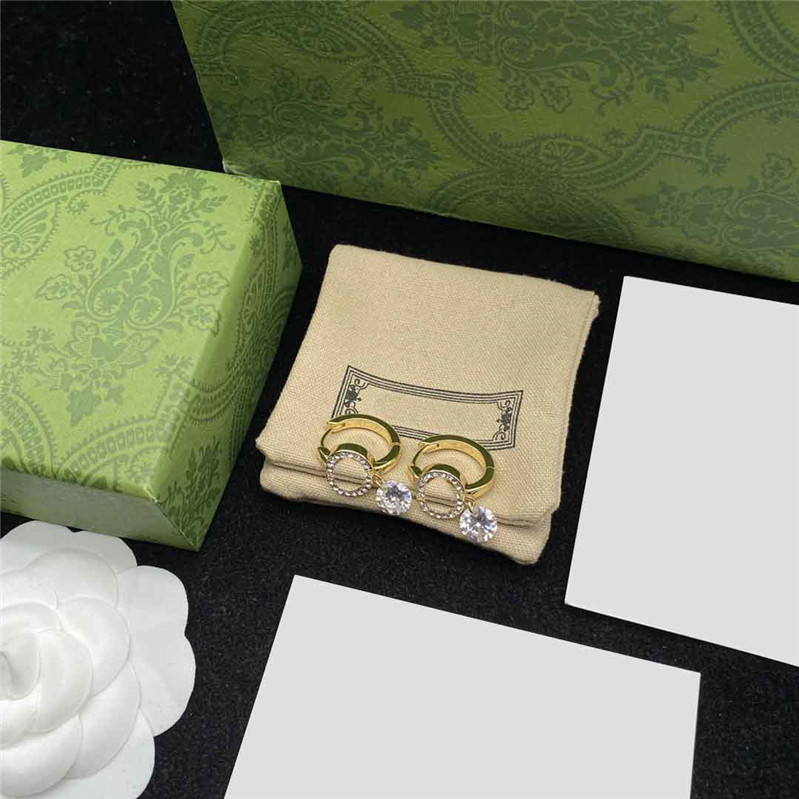 Glittering Crystal Double Letter Earrings Charm Studs Shiny Diamond Pendant Eardrops Women Ear Hoops With Box
Glittering Crystal Double Letter Earrings Charm Studs Shiny Diamond Pendant Eardrops Women Ear Hoops With Box