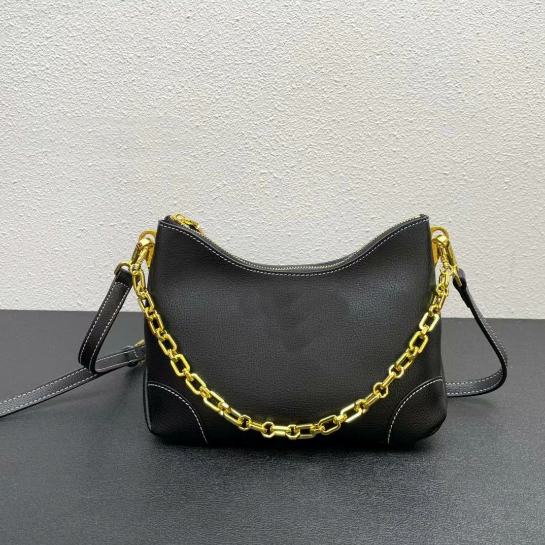 Cosmetic Bags Cases Designer Hobo Bags Retro Calf Leather Handbag Leathers And Chain Double Strap Cross Body Purse Black Letter Printing Shoulder Bag Women, Red
Cosmetic Bags Cases Designer Hobo Bags Retro Calf Leather Handbag Leathers And Chain Double Strap Cross Body Purse Black Letter Printing Shoulder Bag Women, Red