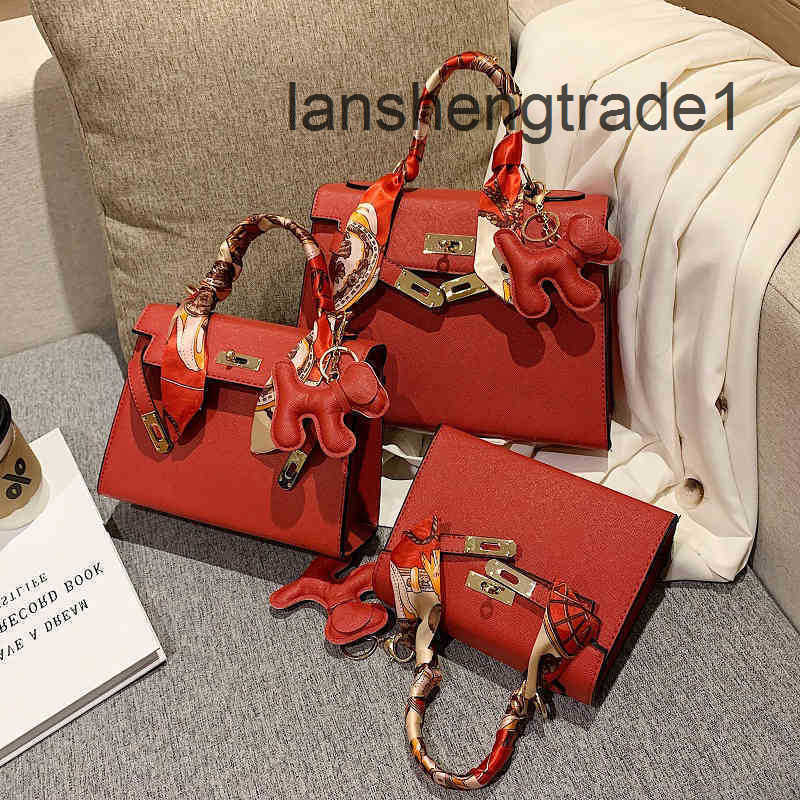 Designer Luxurys High Quality Bag Hemes Cowhide Berkin For Womens Handmade Wallet Fashion Letters H Togo Handbags Kely Purse Leather Black 25 35 The Totes Bags CRQ9, Big red
Designer Luxurys High Quality Bag Hemes Cowhide Berkin For Womens Handmade Wallet Fashion Letters H Togo Handbags Kely Purse Leather Black 25 35 The Totes Bags CRQ9, Big red