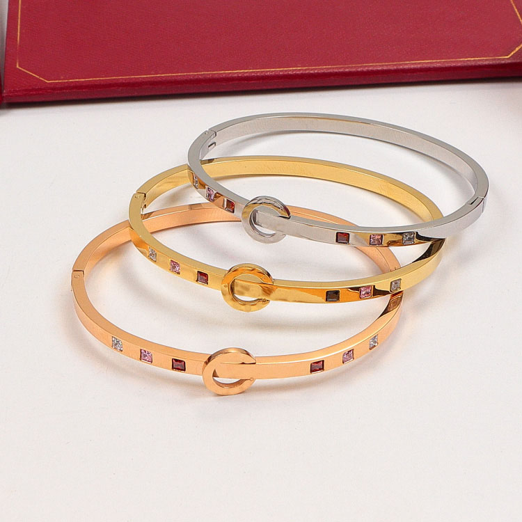 Bracelet Fashion Luxury Jewelry Women's Titanium Alloy Gold Plated bangle Screw Men's Single diamond Luxury Designer jewel Valentine's Day Gift Bracelets
Bracelet Fashion Luxury Jewelry Women's Titanium Alloy Gold Plated bangle Screw Men's Single diamond Luxury Designer jewel Valentine's Day Gift Bracelets