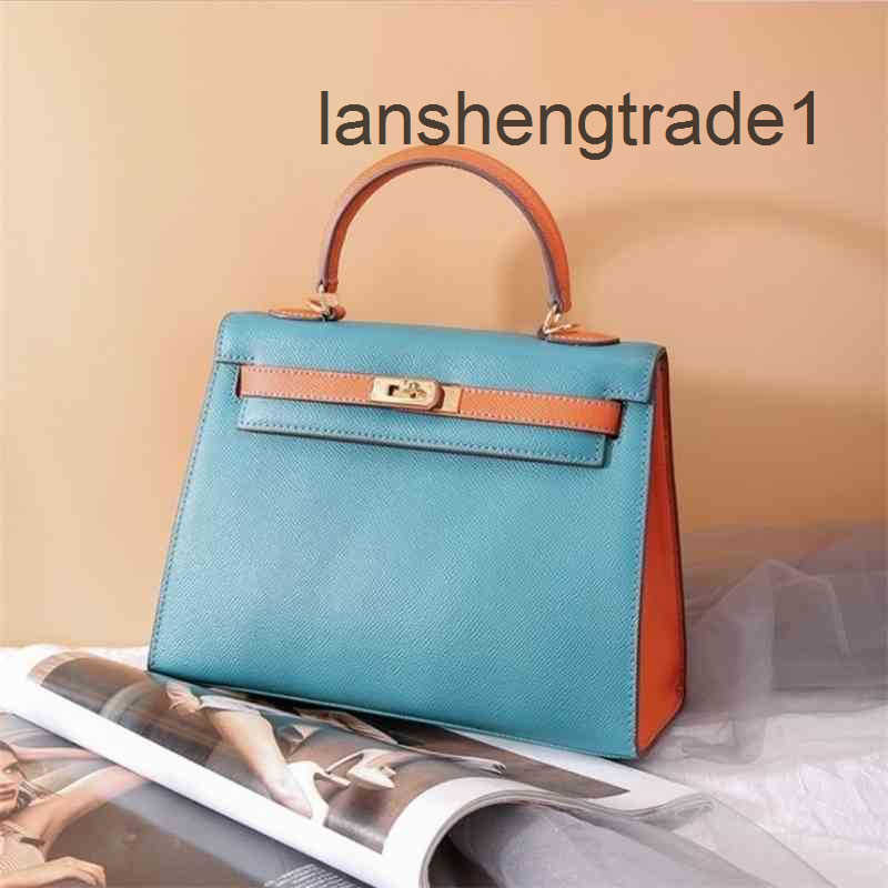 Designer Luxurys High Quality Bag Hemes Cowhide Berkin For Womens Handmade Wallet Fashion Letters H Togo Handbags Kely Purse Leather Black 25 35 The Totes Bags WCAF, Black 25cm
Designer Luxurys High Quality Bag Hemes Cowhide Berkin For Womens Handmade Wallet Fashion Letters H Togo Handbags Kely Purse Leather Black 25 35 The Totes Bags WCAF, Black 25cm