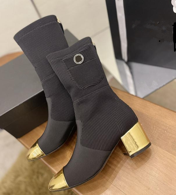 2022 luxury pocket socks boots new women's stretch knitted surface stitching autumn and winter mid-tube ladies mid-heel Half boots, Black
2022 luxury pocket socks boots new women's stretch knitted surface stitching autumn and winter mid-tube ladies mid-heel Half boots, Black