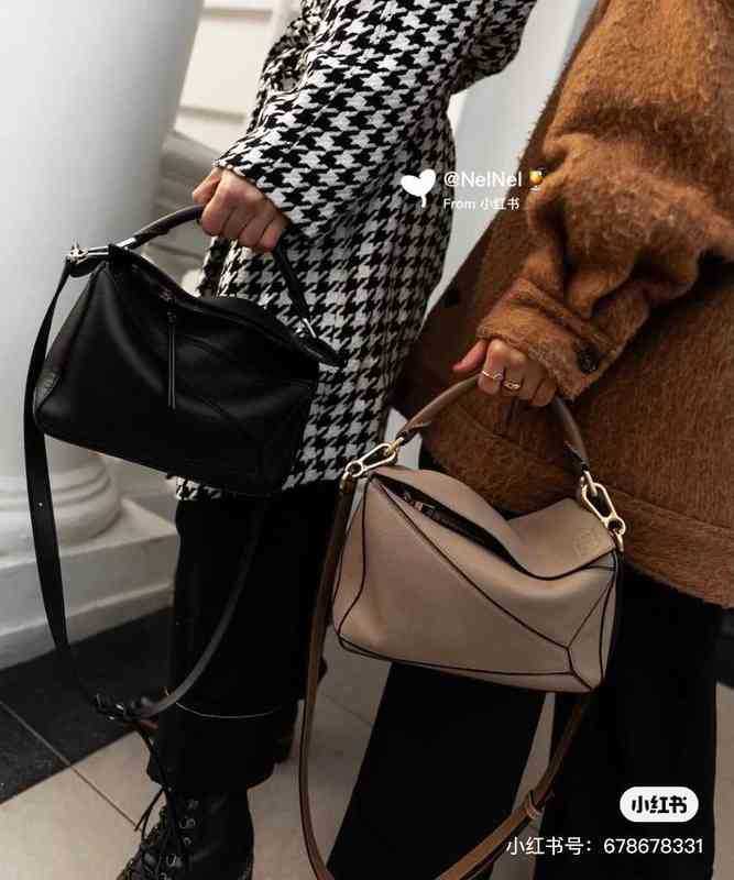 Cross Body Evening Bags Designer Loewees Handbags Tote bag luxuries designers women crossbody Handbag Shoulder totes bags purses wallet style Domestic, Blue mini
Cross Body Evening Bags Designer Loewees Handbags Tote bag luxuries designers women crossbody Handbag Shoulder totes bags purses wallet style Domestic, Blue mini