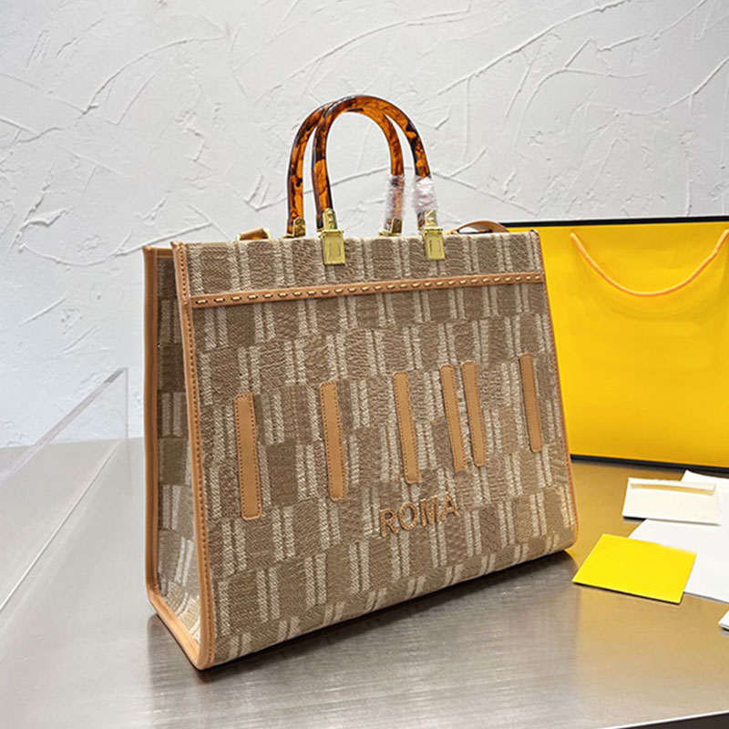 Luxury saddle crossbody Fendyity Bags For Womens Multicolor Fendace Handbags Designer Sling baguette The Tote Bag Fends purses Woman 7A High Quality Wallet H6KO
Luxury saddle crossbody Fendyity Bags For Womens Multicolor Fendace Handbags Designer Sling baguette The Tote Bag Fends purses Woman 7A High Quality Wallet H6KO