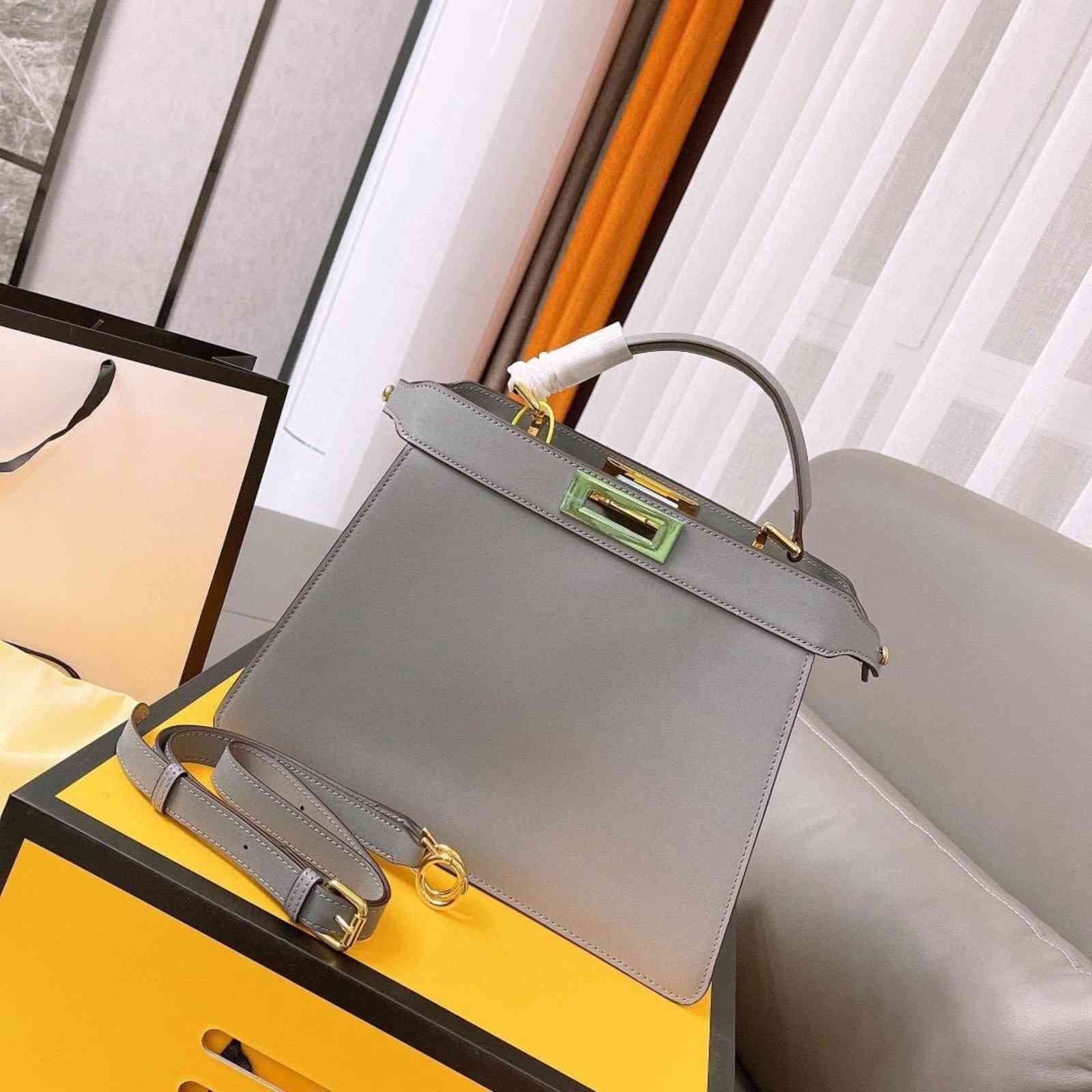 Fendyity baguette Luxuries designers bag Fendace womens high quality totes designer crossbody handbags women the tote bags onthego purses wallet handbag DXIH
Fendyity baguette Luxuries designers bag Fendace womens high quality totes designer crossbody handbags women the tote bags onthego purses wallet handbag DXIH
