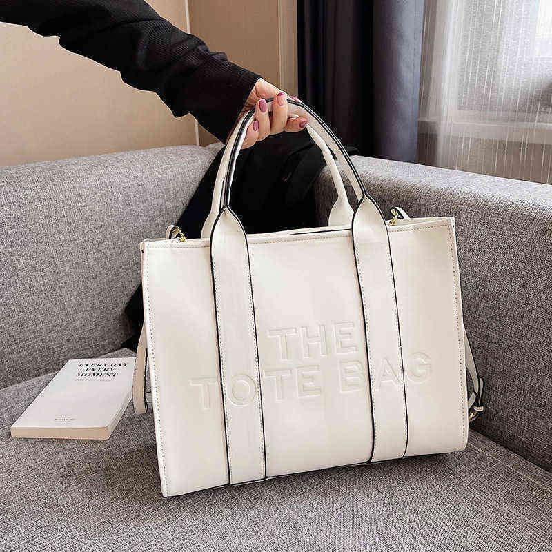 7A Quality Luxury bags Tote bag Large Capacity lady designer Letter Embossing Tote Bag Alphabet Women shopping Handbag, Blue
7A Quality Luxury bags Tote bag Large Capacity lady designer Letter Embossing Tote Bag Alphabet Women shopping Handbag, Blue