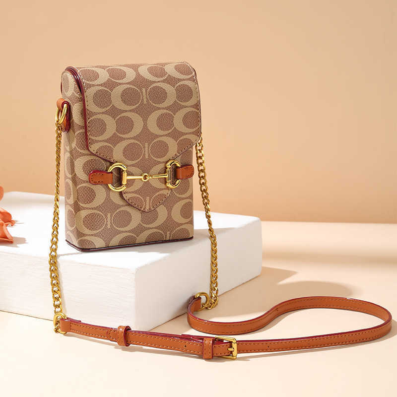7A Quality Luxury bags Women Horsebit chain bag female Cross body Shoulder Handbag summer trendy mini mobile phone bags fashion presbyopia diagonal small Purse 2022, Brown
7A Quality Luxury bags Women Horsebit chain bag female Cross body Shoulder Handbag summer trendy mini mobile phone bags fashion presbyopia diagonal small Purse 2022, Brown