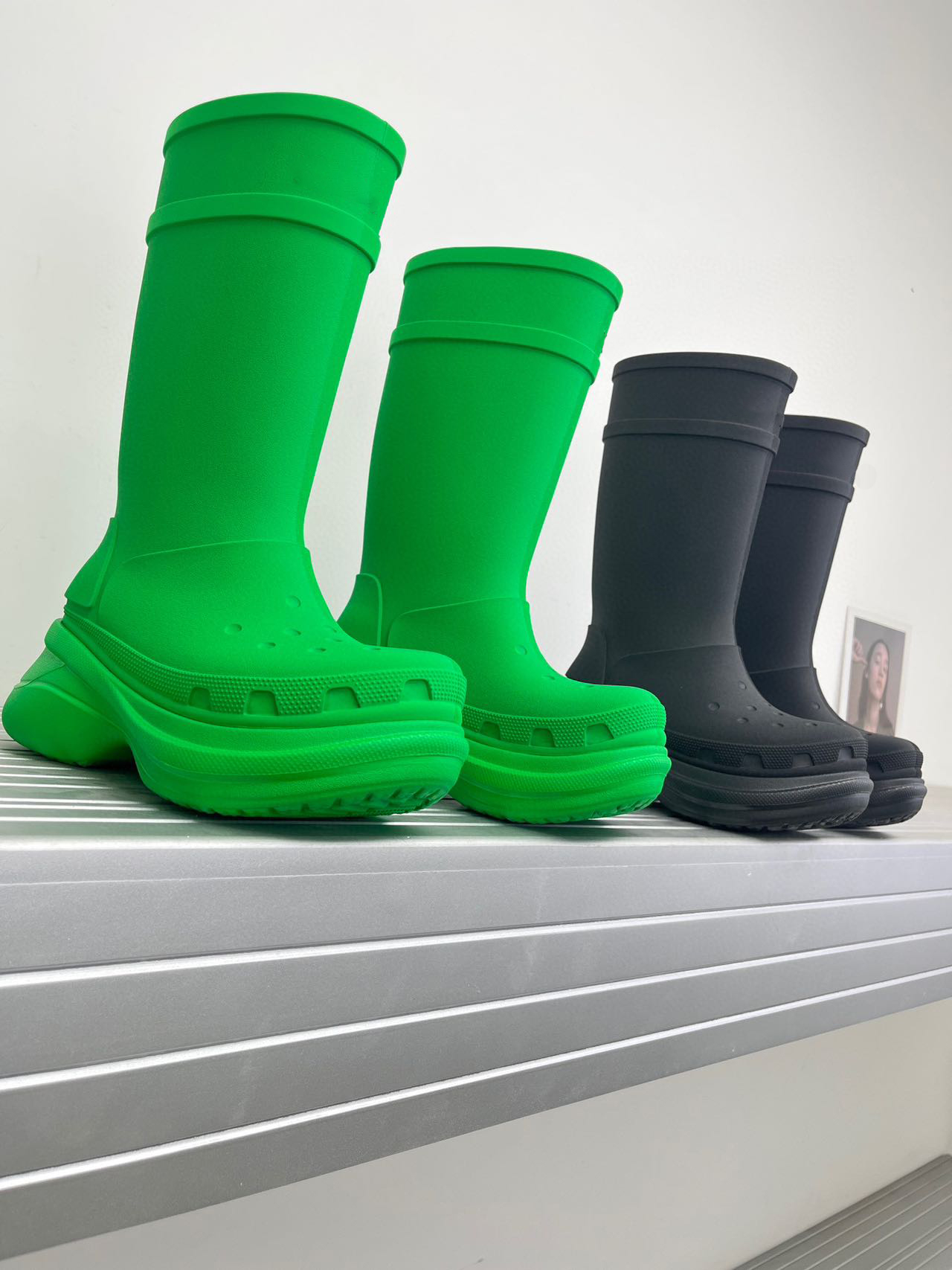 classic jelly women's knee high boots designer style thick soled raised rainshoes size 35-41, Green
classic jelly women's knee high boots designer style thick soled raised rainshoes size 35-41, Green