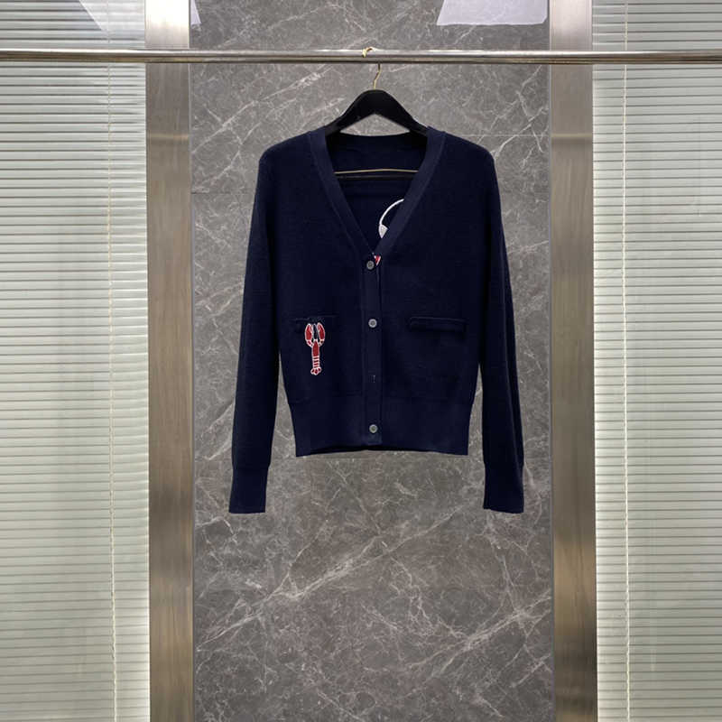 Women's Sweaters Tb Thom Man Cardigan Coat New Collection Lobster Print Wool Sweater Warm V-neck Pocket Stripes Sweater Clothing, Navy blue
Women's Sweaters Tb Thom Man Cardigan Coat New Collection Lobster Print Wool Sweater Warm V-neck Pocket Stripes Sweater Clothing, Navy blue