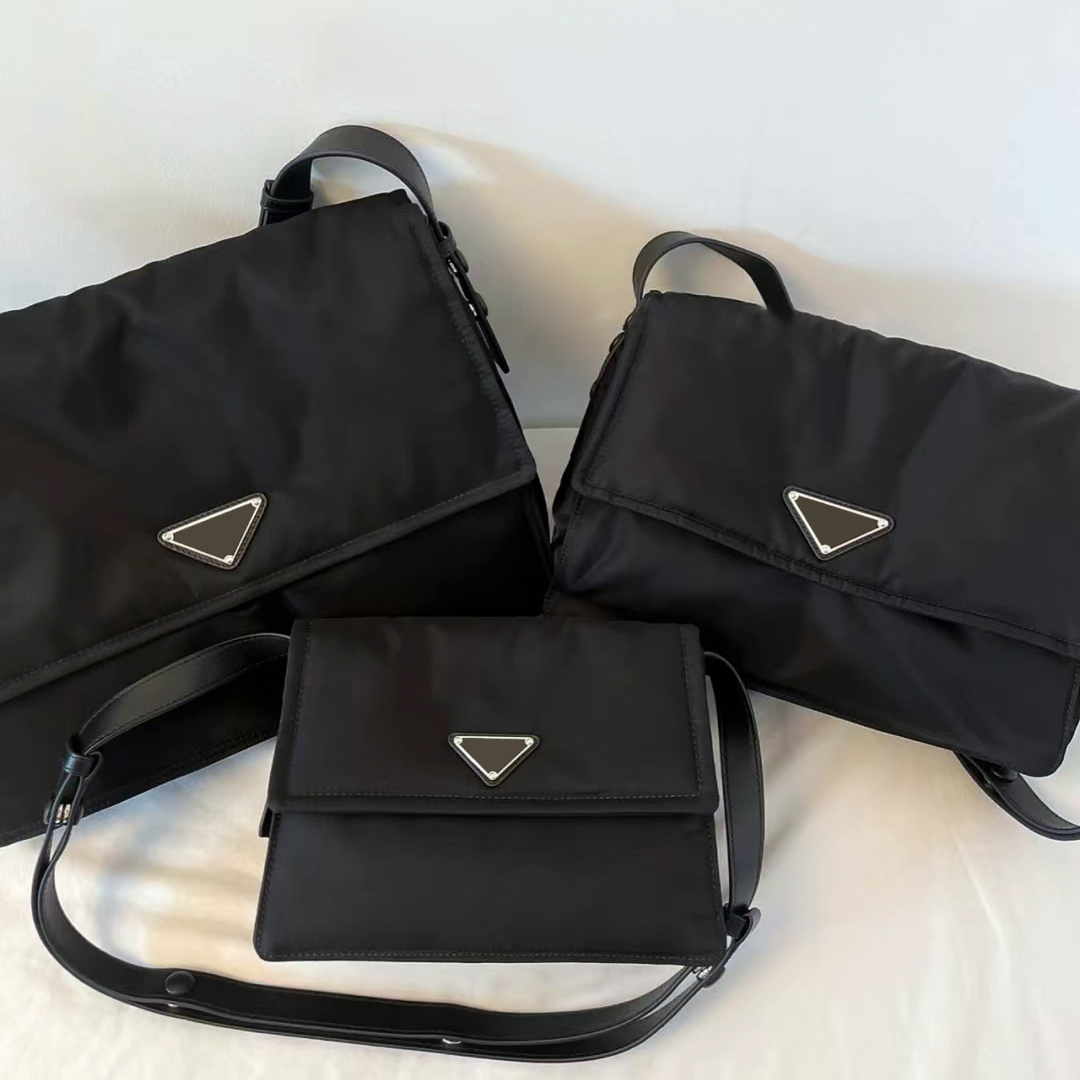 Luxurys Designers bags Recycled Nylon men Wallets pochette prd tramp postman large womens Cini shoulder totes hangbag crossbody Hobo messenger mens travel sling, Carton
Luxurys Designers bags Recycled Nylon men Wallets pochette prd tramp postman large womens Cini shoulder totes hangbag crossbody Hobo messenger mens travel sling, Carton
