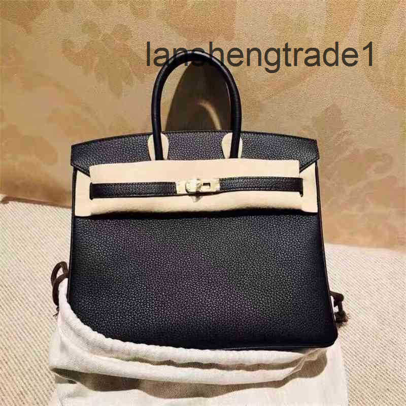 Designer Luxurys High Quality Bag Hemes Cowhide Berkin For Womens Handmade Wallet Fashion Letters H Togo Handbags Kely Purse Leather Black 25 35 The Totes Bags I7MY, Milkshake white
Designer Luxurys High Quality Bag Hemes Cowhide Berkin For Womens Handmade Wallet Fashion Letters H Togo Handbags Kely Purse Leather Black 25 35 The Totes Bags I7MY, Milkshake white