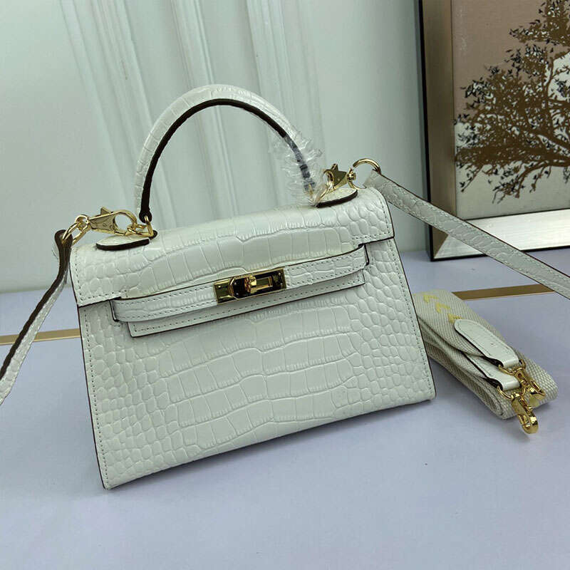 5a Small Handbag Crossbody Bag Tote Shoulder Bags Genuine Leather Crocodile Pattern Removable Two Strap Gold Hardware Inside Number Lady Solid Color Pocket
5a Small Handbag Crossbody Bag Tote Shoulder Bags Genuine Leather Crocodile Pattern Removable Two Strap Gold Hardware Inside Number Lady Solid Color Pocket