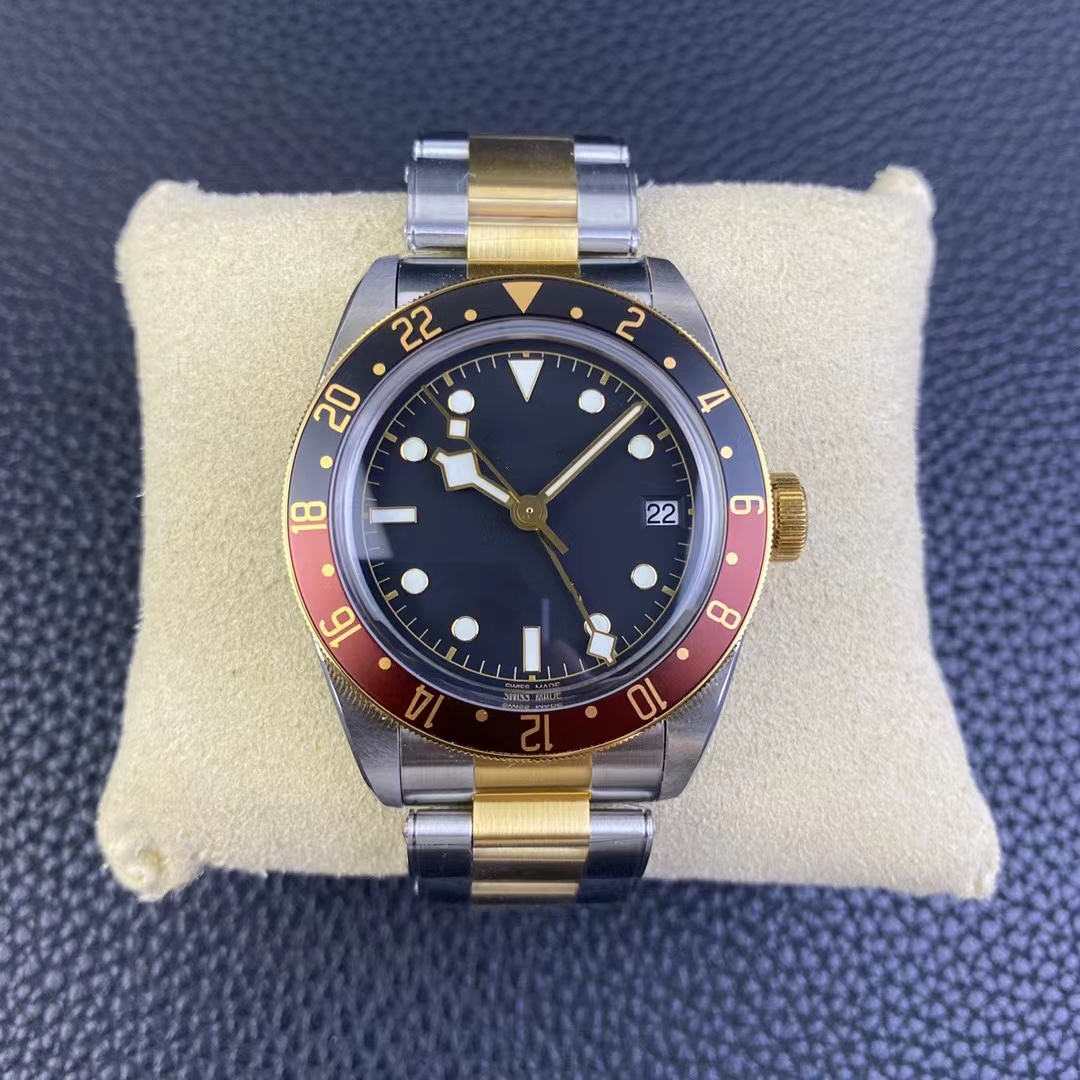 ZF watch 2824 Automatic movement 41 MM Bidirectional rotating frame GMT Pure steel quality Sapphire crystal glass Waterproof luminous, As shown
ZF watch 2824 Automatic movement 41 MM Bidirectional rotating frame GMT Pure steel quality Sapphire crystal glass Waterproof luminous, As shown