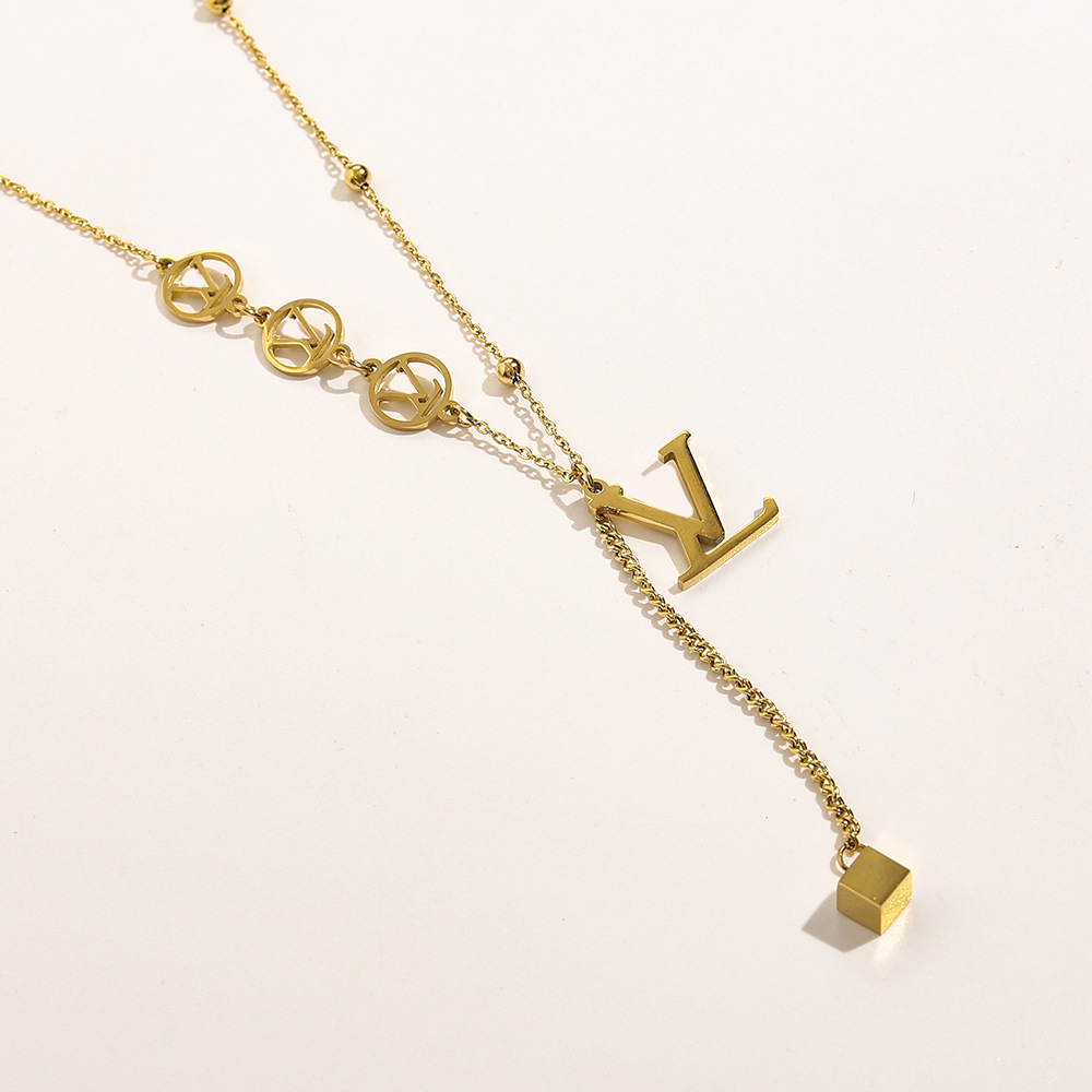Luxury Design Necklace 18K Gold Plated Stainless Steel Necklaces Choker Chain Letter Pendant Fashion Womens Wedding Jewelry Accessories TT1217
Luxury Design Necklace 18K Gold Plated Stainless Steel Necklaces Choker Chain Letter Pendant Fashion Womens Wedding Jewelry Accessories TT1217