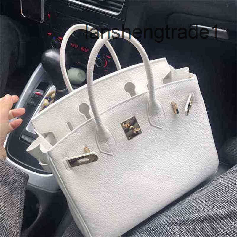Designer Luxurys High Quality Bag Hemes Cowhide Berkin For Womens Handmade Wallet Fashion Letters H Togo Handbags Kely Purse Leather Black 25 35 The Totes Bags 0AJV
Designer Luxurys High Quality Bag Hemes Cowhide Berkin For Womens Handmade Wallet Fashion Letters H Togo Handbags Kely Purse Leather Black 25 35 The Totes Bags 0AJV