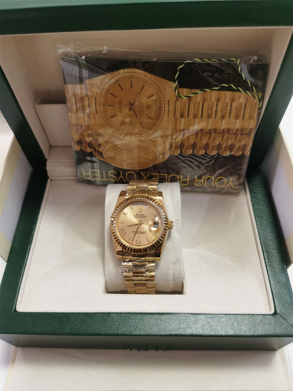 with original box Papers high-quality Watch New Version 18K Rome Gold Diamond Bezel 41mm Dial Automatic Fashion Men's Watch Wristwatch 281320, Style 1
with original box Papers high-quality Watch New Version 18K Rome Gold Diamond Bezel 41mm Dial Automatic Fashion Men's Watch Wristwatch 281320, Style 1