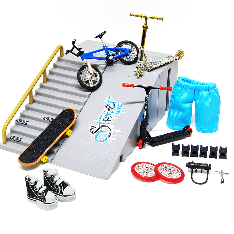 Finger Toys Tech scooter Two Wheel Mini Skateboards Ramp Parts Sets BMX tip Bikes board Skate Deck Novelty 220930