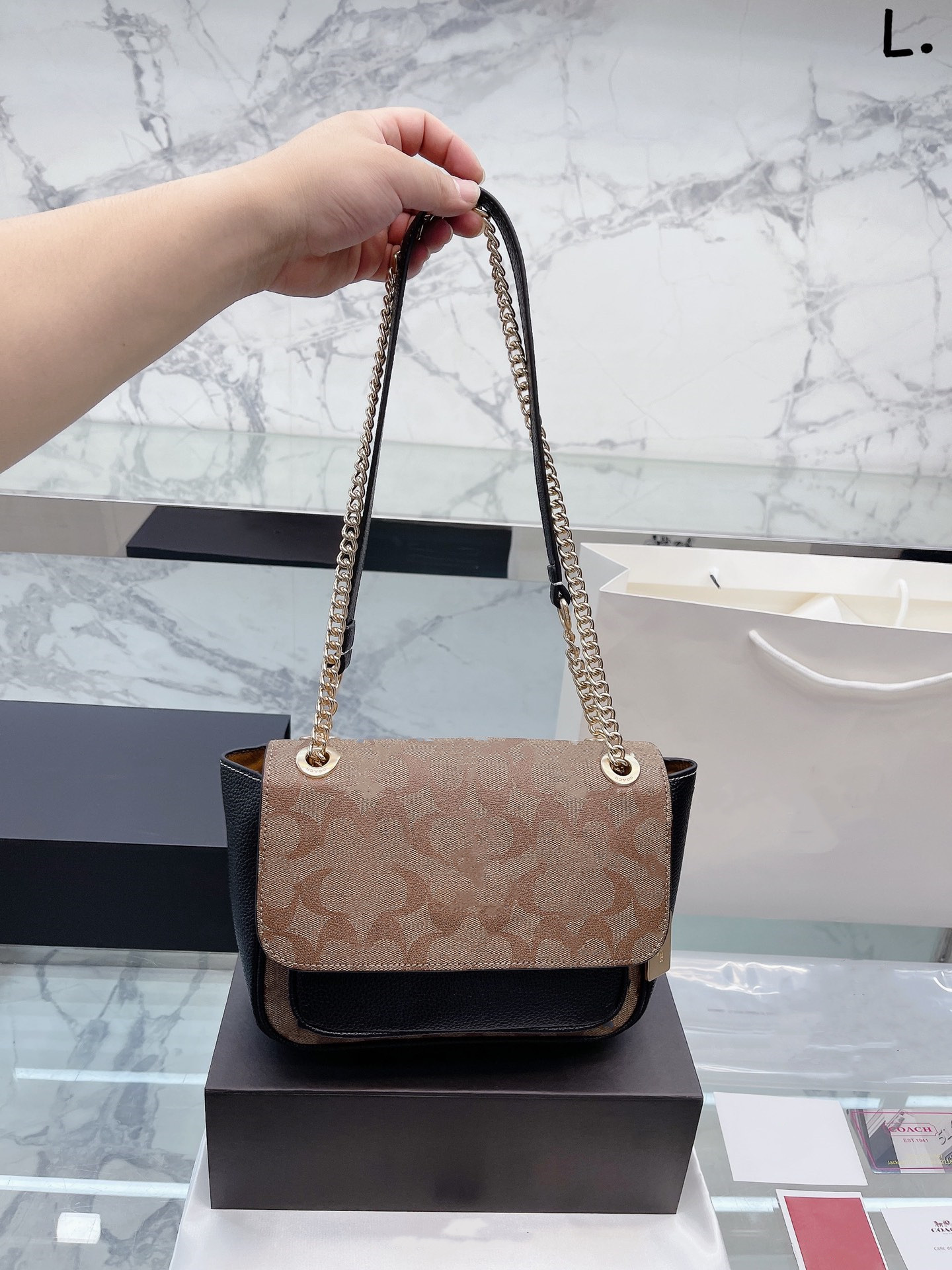 LQ Women Klare Luxurys Designers Bags New-York Brand Patchwork Two-tone Pochette Shoulder Bag Handbags Genuine Leather Crossbody bag 2022, #1
LQ Women Klare Luxurys Designers Bags New-York Brand Patchwork Two-tone Pochette Shoulder Bag Handbags Genuine Leather Crossbody bag 2022, #1