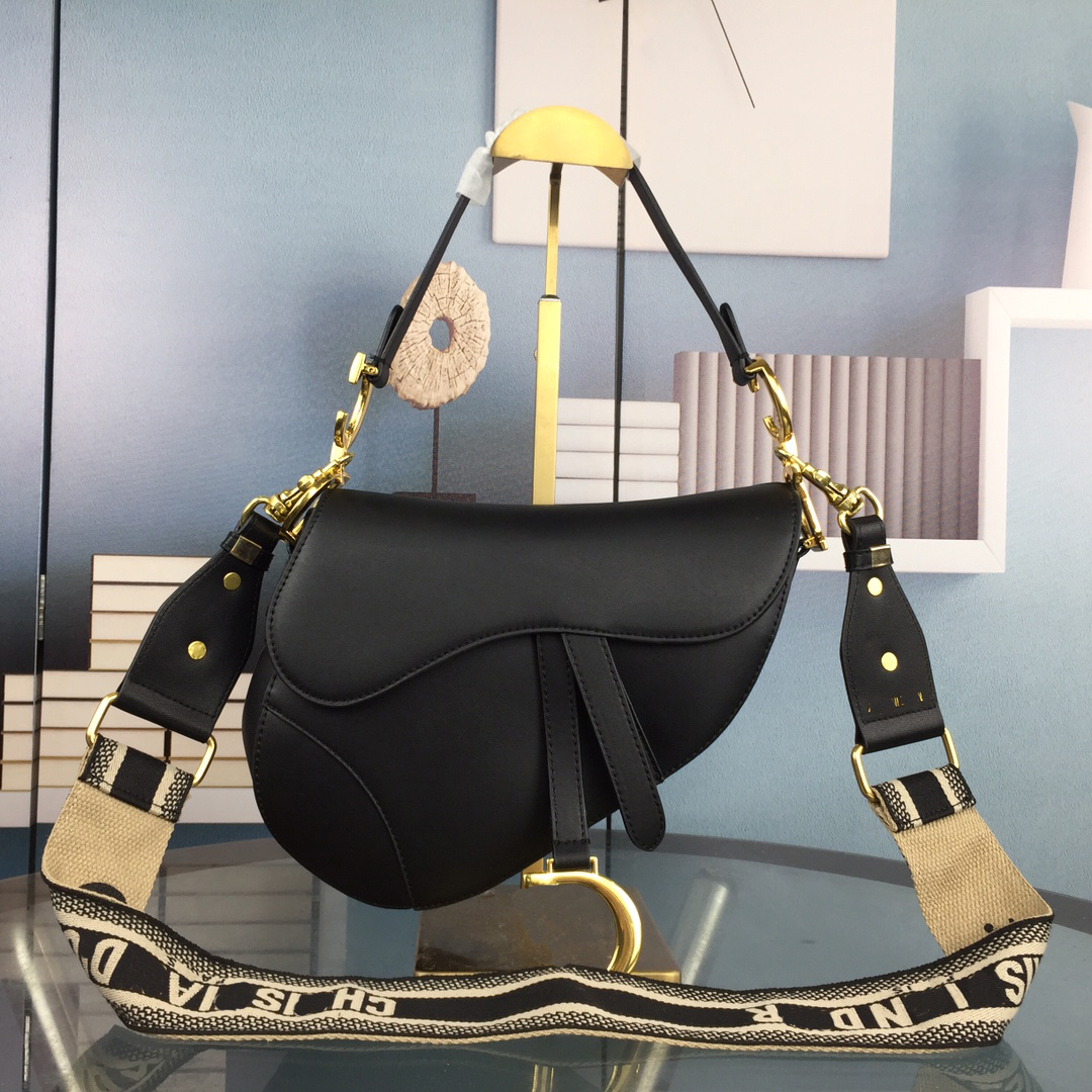 Ladies Vintage Saddles bags Top quality Classic women 2022 Luxurys Designers bag Cross Body Handbags Lady Shoulder handbag phone Purse Coins card Wallet Totes hot, No 3
Ladies Vintage Saddles bags Top quality Classic women 2022 Luxurys Designers bag Cross Body Handbags Lady Shoulder handbag phone Purse Coins card Wallet Totes hot, No 3