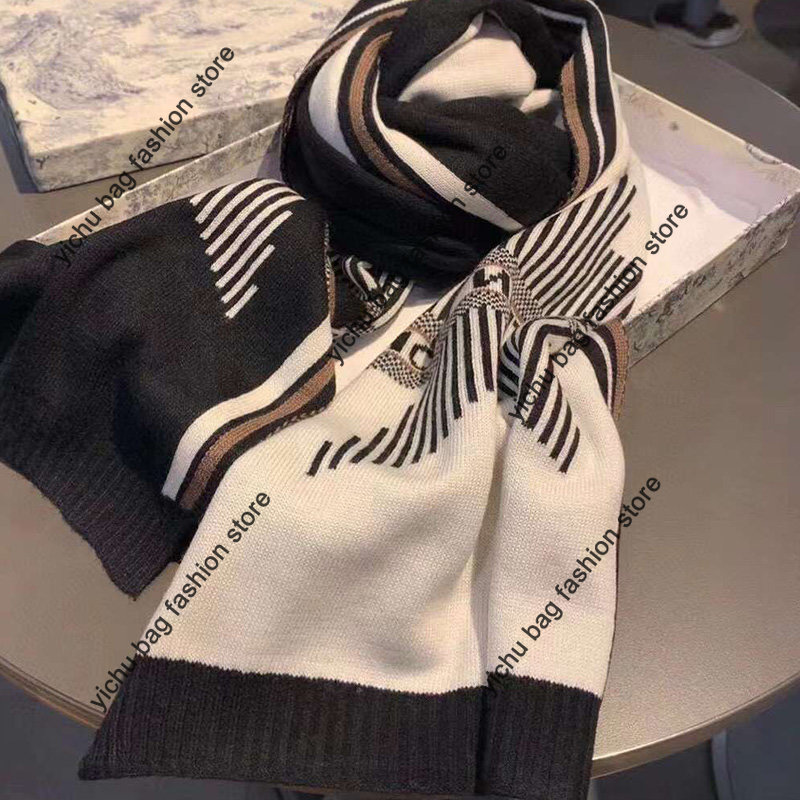 2022 Luxury Winter Wool Scarf Women Hijab Thick Blanket Shawls And Wraps Ladies Long Pashmina Neckerchief Bufanda Echarpe
2022 Luxury Winter Wool Scarf Women Hijab Thick Blanket Shawls And Wraps Ladies Long Pashmina Neckerchief Bufanda Echarpe