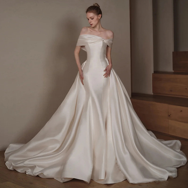 Custom Made Luxury Dubai Arabic Mermaid Wedding Dresses Satin Plus Size Beading Crystals Court Train Wedding Dress Bridal Gowns