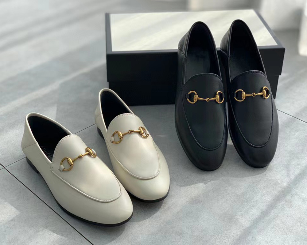 Women Casual Shoes Loafer Fashion Designer Classic Loafers Dress Leather Shoe Comfort Flats Ladies School Trend Sneakers Black Slippers Slides Size 35-40, Color 1
Women Casual Shoes Loafer Fashion Designer Classic Loafers Dress Leather Shoe Comfort Flats Ladies School Trend Sneakers Black Slippers Slides Size 35-40, Color 1