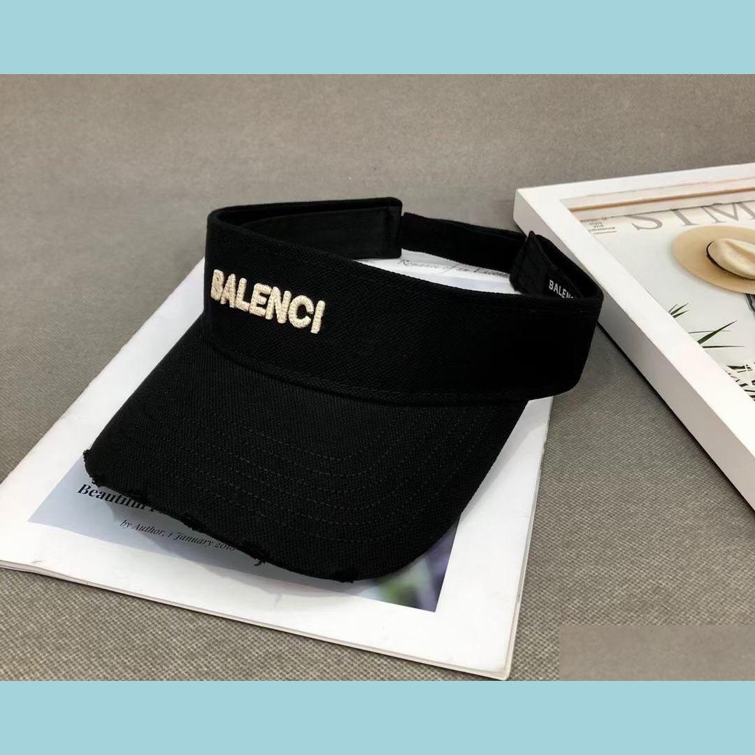 Visors Designer Brand Double Letter Empty Top Cap Casual Summer Visor Sun Mens Hat Sports Women Golf Tennis Outdoor Beach Headband Sn Dhfts
Visors Designer Brand Double Letter Empty Top Cap Casual Summer Visor Sun Mens Hat Sports Women Golf Tennis Outdoor Beach Headband Sn Dhfts