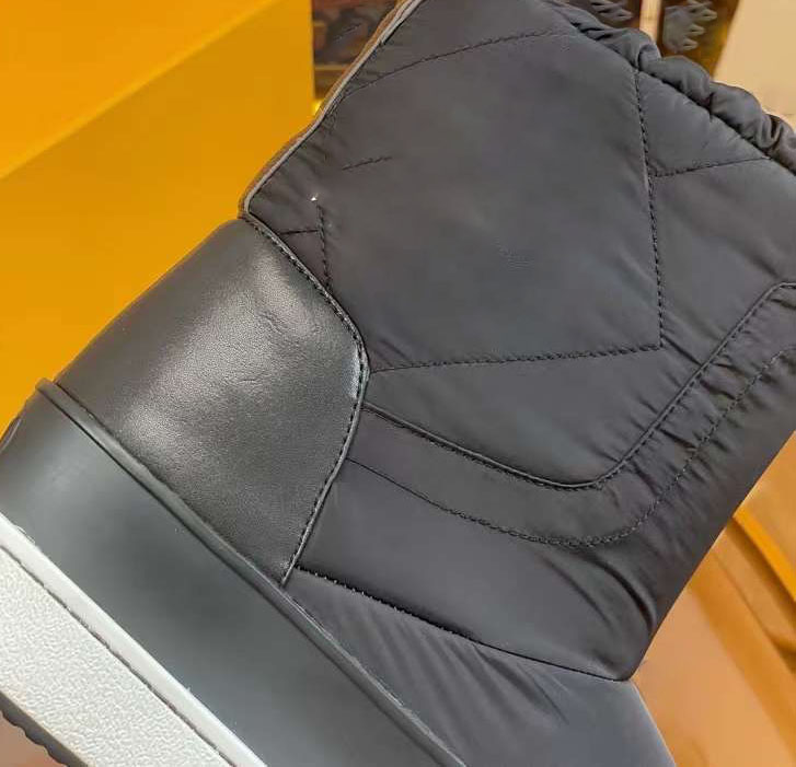 Down material boot Color blocking thick bottom low heel short boots women's all wool warm fashion front zipper design two-color options