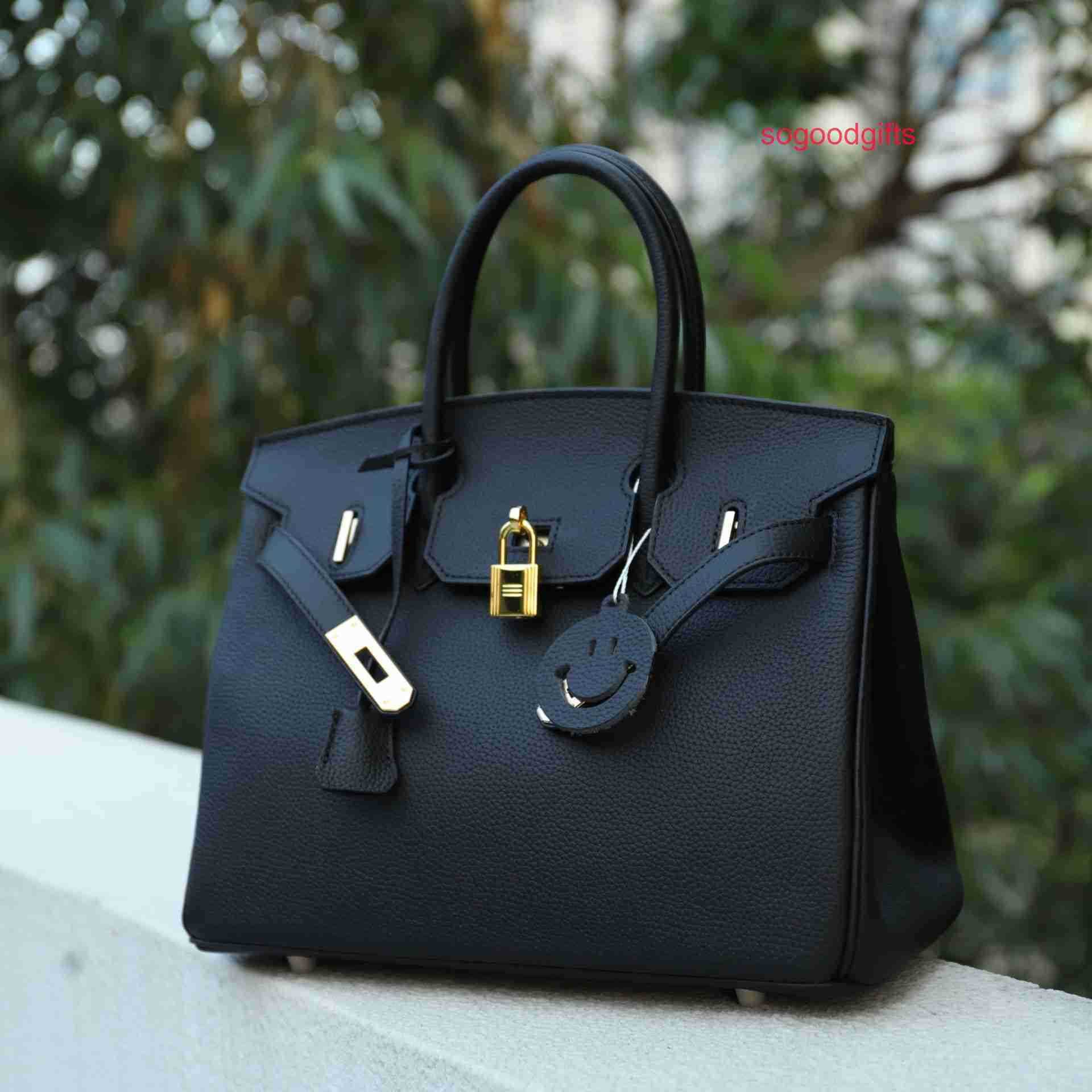 Designer Bags Herme Luxury Genuine Leather Women's Single Shoulder Handbags First layer cowhide large bag women's 2022 n, Black
Designer Bags Herme Luxury Genuine Leather Women's Single Shoulder Handbags First layer cowhide large bag women's 2022 n, Black