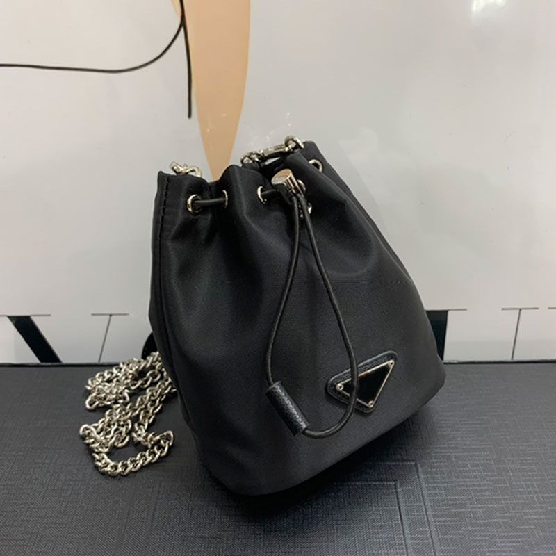 Bucket Bags Mini NYLON Drawstring Handbags Removable Chain Crossbody Shoulder Bag Fashion Letter Silver Hardware Black Women Coin Purse Small Tote Wallet
Bucket Bags Mini NYLON Drawstring Handbags Removable Chain Crossbody Shoulder Bag Fashion Letter Silver Hardware Black Women Coin Purse Small Tote Wallet