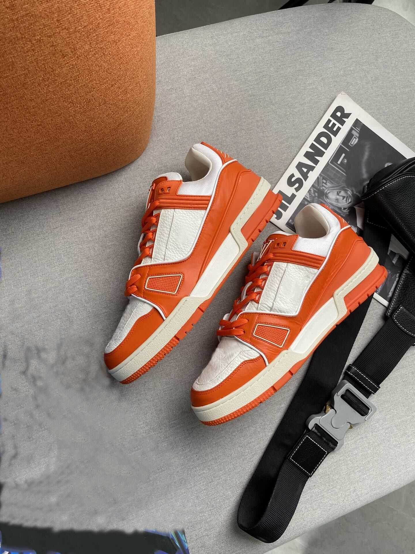 2022 Top Quality Women shoes for mens Trainer men sneakers Since 1854 designer shoes black White green blue denim leather New arrive Casual
2022 Top Quality Women shoes for mens Trainer men sneakers Since 1854 designer shoes black White green blue denim leather New arrive Casual