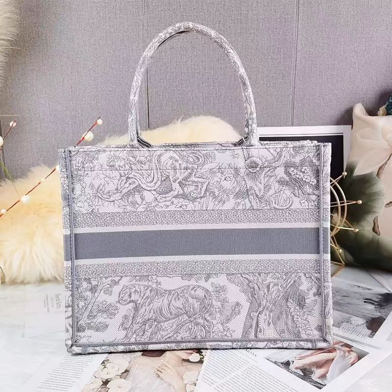 2022 Ladies Large Shopping Bag High Fashion Canvas Tote Bags Shoulder Bags Luxury Designer Handbags, Ivory
2022 Ladies Large Shopping Bag High Fashion Canvas Tote Bags Shoulder Bags Luxury Designer Handbags, Ivory