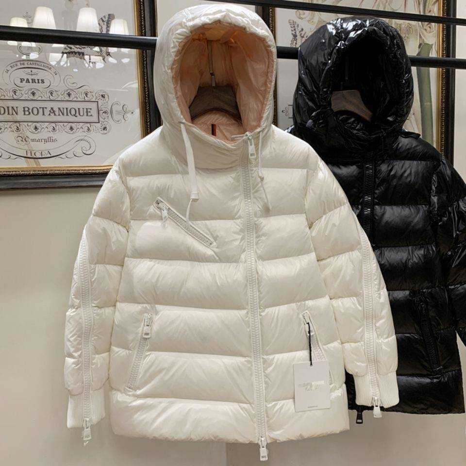 2022 Fashion Brand Luxury Down Jacket Winter High Street Designer Women's Coat Casual Mouth Covered High Quality, White
2022 Fashion Brand Luxury Down Jacket Winter High Street Designer Women's Coat Casual Mouth Covered High Quality, White