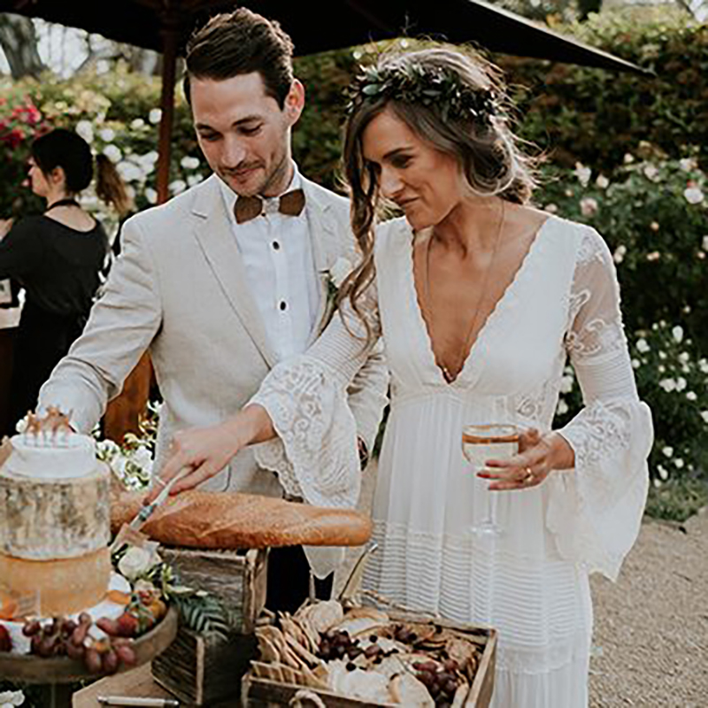 Hippies Lace Boho Wedding Dress Sexy V Neck Puff Sleeve Bohemian Beach Bride Dresses 2022 Backless Chiffon Outdoor Garden Bridal Dress Robe De Mariage