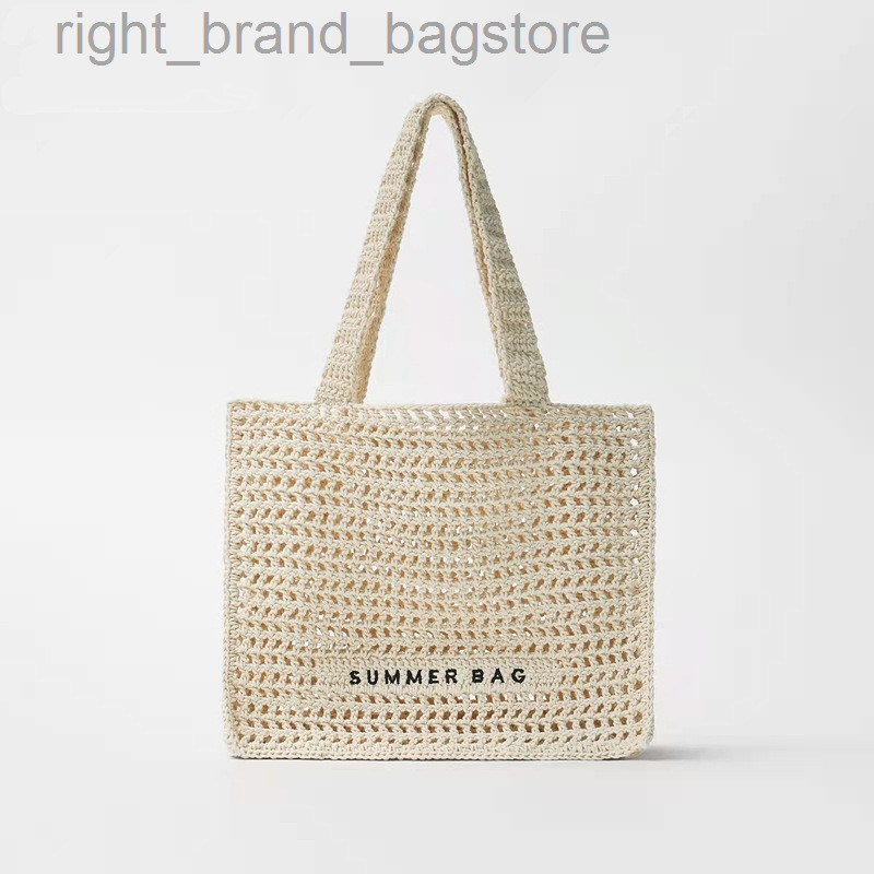 2022 Summer Women Rattan Shoulder Bag Brand Design Hollow Out Knitting Handbags Female Casual Large Capacity Straw Tote Bag W220812, Beige
2022 Summer Women Rattan Shoulder Bag Brand Design Hollow Out Knitting Handbags Female Casual Large Capacity Straw Tote Bag W220812, Beige