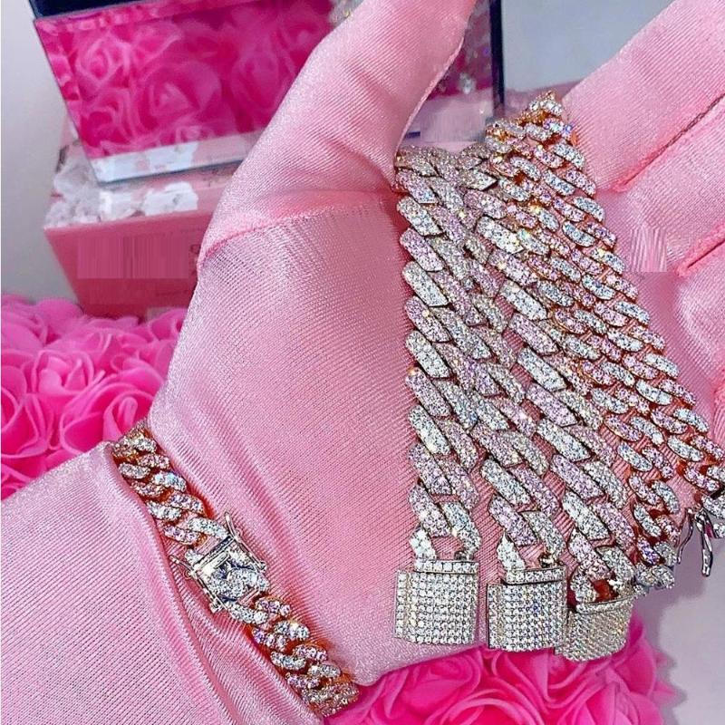 Link Chain Wholesale Hiphop Fashion Jewelry15mm Width 5A Cz Cubic Zirconia Geometric Cuban Iced Out Bling Women BraceletsLinkLink
Link Chain Wholesale Hiphop Fashion Jewelry15mm Width 5A Cz Cubic Zirconia Geometric Cuban Iced Out Bling Women BraceletsLinkLink