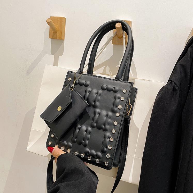 Women's Bag Summer Trendy Fashion Handbag Versatile One Shoulder Messenger Bag, Black
Women's Bag Summer Trendy Fashion Handbag Versatile One Shoulder Messenger Bag, Black