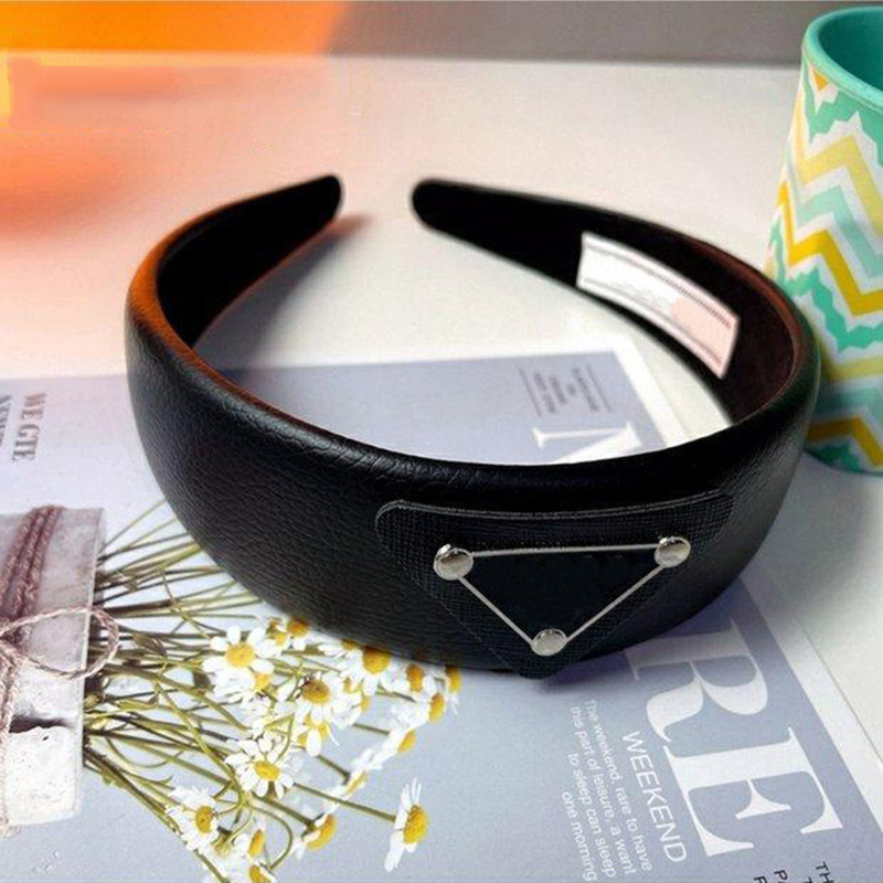 Cashmere Headband Designer Hair Bands Triangle P Hair Hoop Brands Clasp For Women Girls Fashion Jewelry Hair Accessories Wholesale New
Cashmere Headband Designer Hair Bands Triangle P Hair Hoop Brands Clasp For Women Girls Fashion Jewelry Hair Accessories Wholesale New
