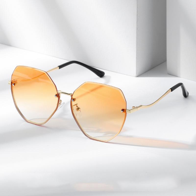 Sunglasses Polygon Rimless Gradient For Women Fashion Retro Trend Design Ladies Car Driving UV Protection Metal Glasses MirrorSunglasses
Sunglasses Polygon Rimless Gradient For Women Fashion Retro Trend Design Ladies Car Driving UV Protection Metal Glasses MirrorSunglasses
