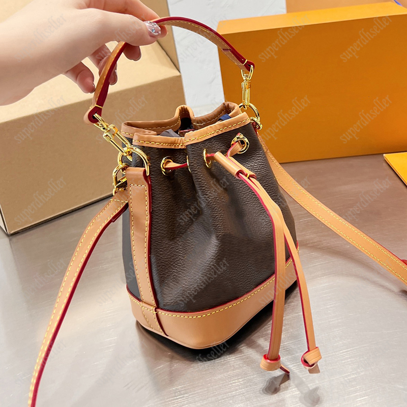 Luxury Designer Shoulder Bag Women Crossbody Mini Pochette Classic Bucket Bags High Quality Handbags Leather Handbag Nano Cross Body Fashion Purse Shopping Wallet, Increase freight
Luxury Designer Shoulder Bag Women Crossbody Mini Pochette Classic Bucket Bags High Quality Handbags Leather Handbag Nano Cross Body Fashion Purse Shopping Wallet, Increase freight