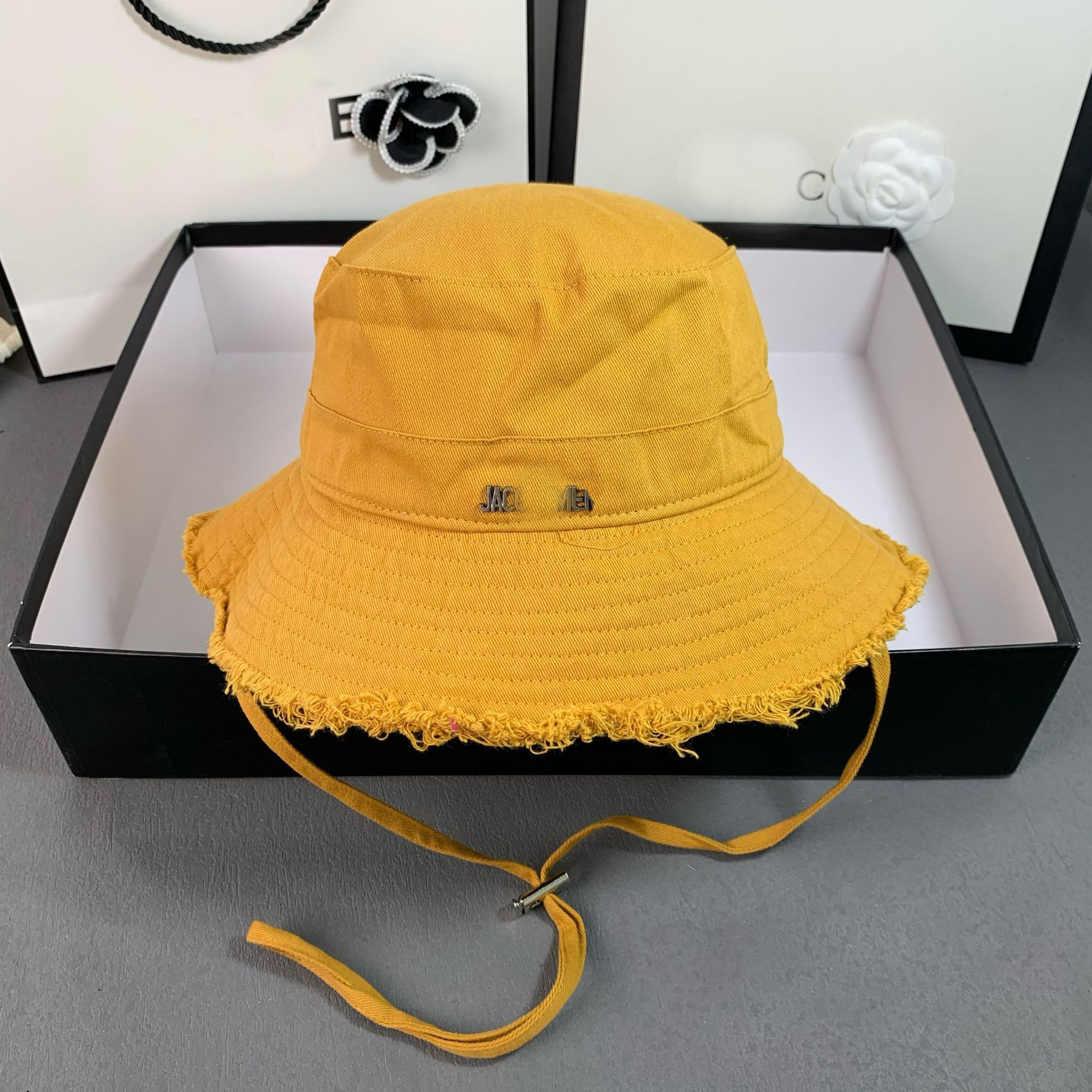 Berets Women Fashion Unisex Travel Bucket Hat Outdoor Adult Big Brim Sports Sun Four Seasons Cap, Black
Berets Women Fashion Unisex Travel Bucket Hat Outdoor Adult Big Brim Sports Sun Four Seasons Cap, Black