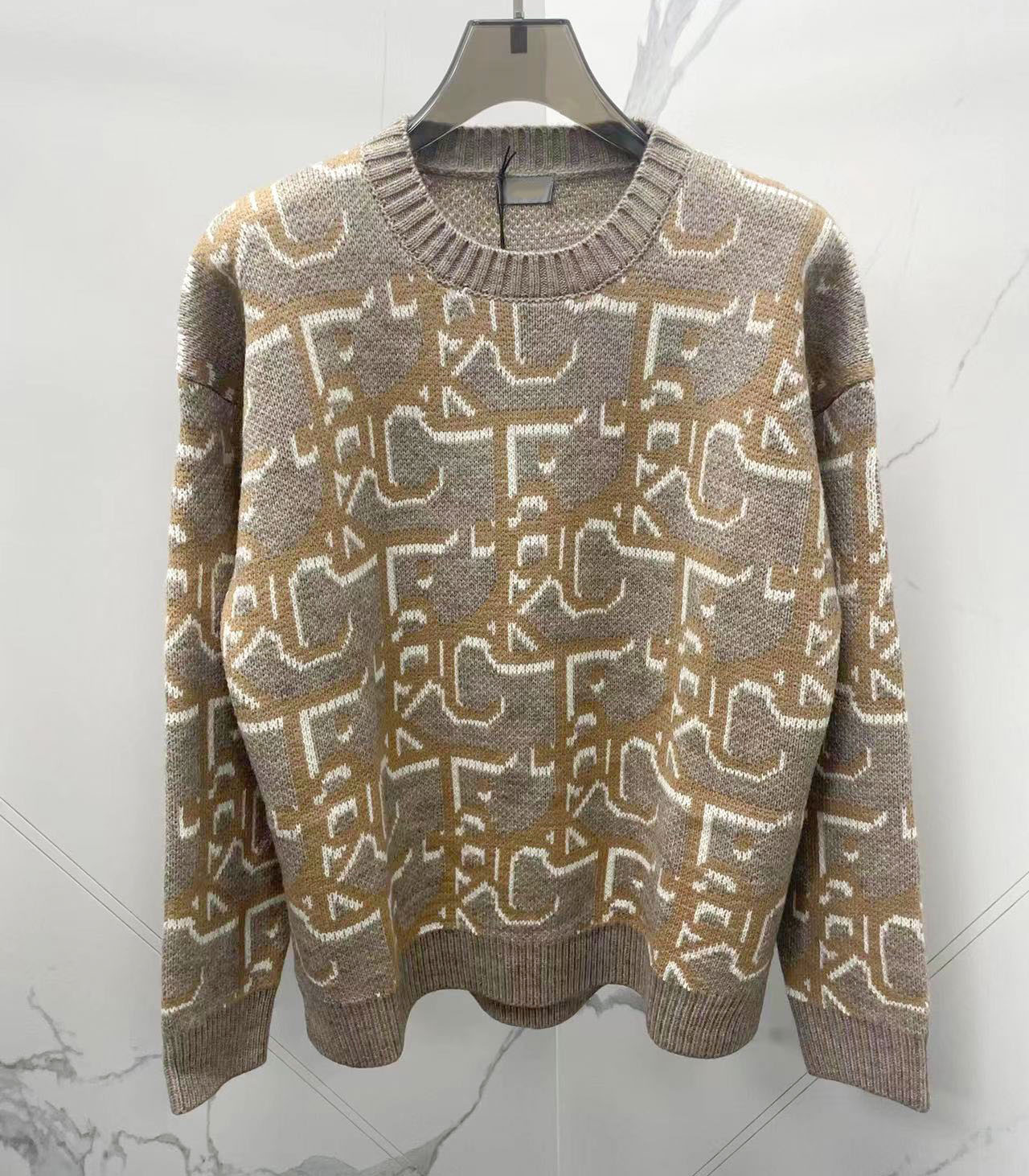 New AOP jacquard letter knitted sweater in autumn / winter 2022acquard knitting machine e Custom jnlarged detail crew neck cotton cf8e3y73
New AOP jacquard letter knitted sweater in autumn / winter 2022acquard knitting machine e Custom jnlarged detail crew neck cotton cf8e3y73