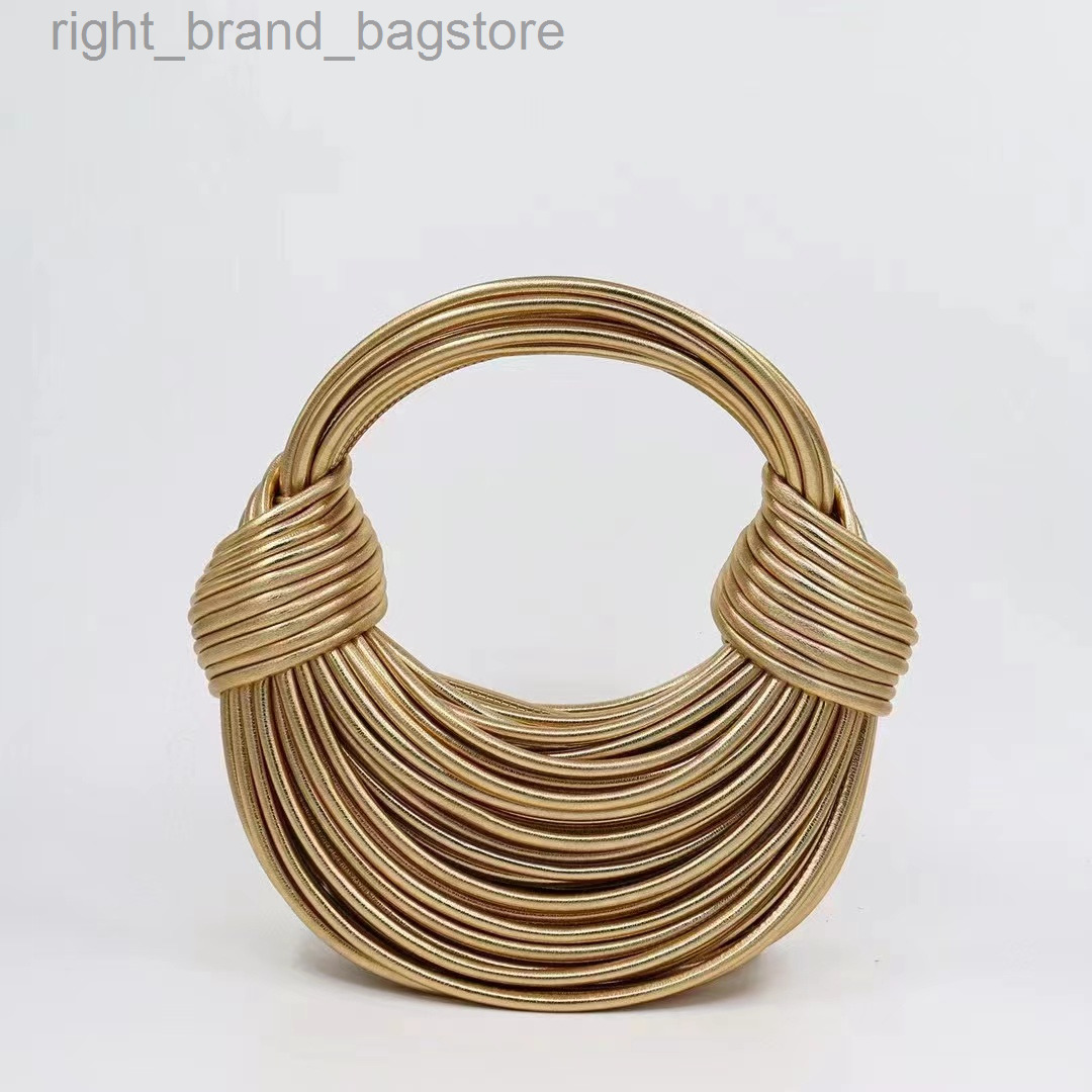 2022 Fashion Designer Brand Luxury Women Bag Hobos Style Lady's Handbag DOUBLE KNOT Striped Leather Quality W220810, Plum
2022 Fashion Designer Brand Luxury Women Bag Hobos Style Lady's Handbag DOUBLE KNOT Striped Leather Quality W220810, Plum