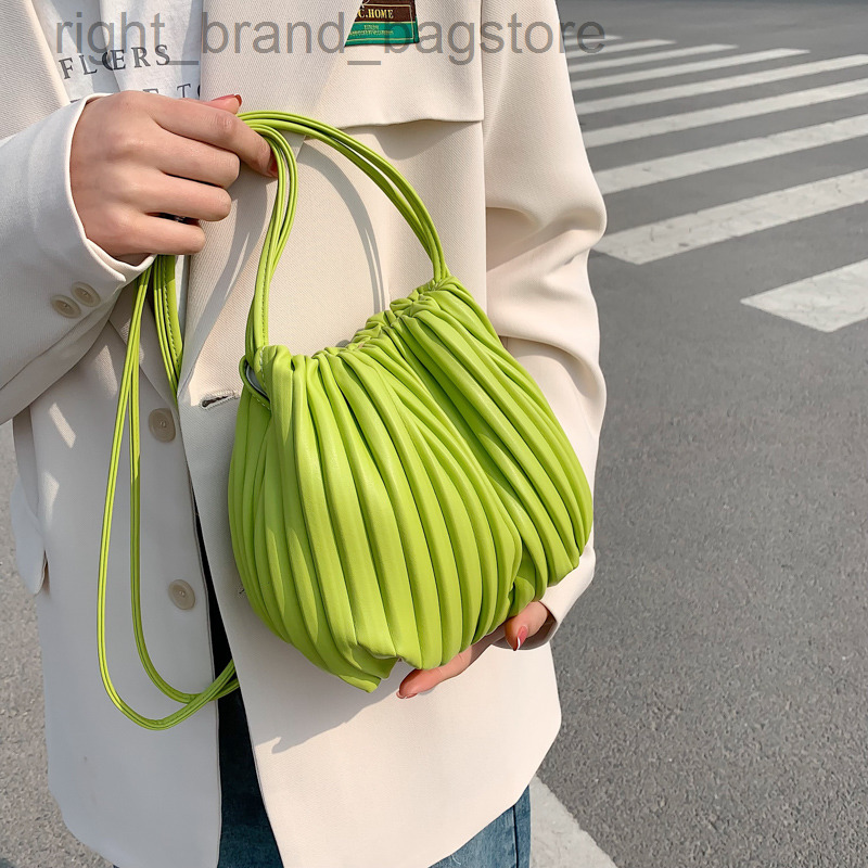 Summer Women s Shoulder Bags Purse High quality Leather Small Crossbody Bags Fashion Folds Women Bag Designer Luxury Bucket Bags W220812, Khaki shoulder bag
Summer Women s Shoulder Bags Purse High quality Leather Small Crossbody Bags Fashion Folds Women Bag Designer Luxury Bucket Bags W220812, Khaki shoulder bag