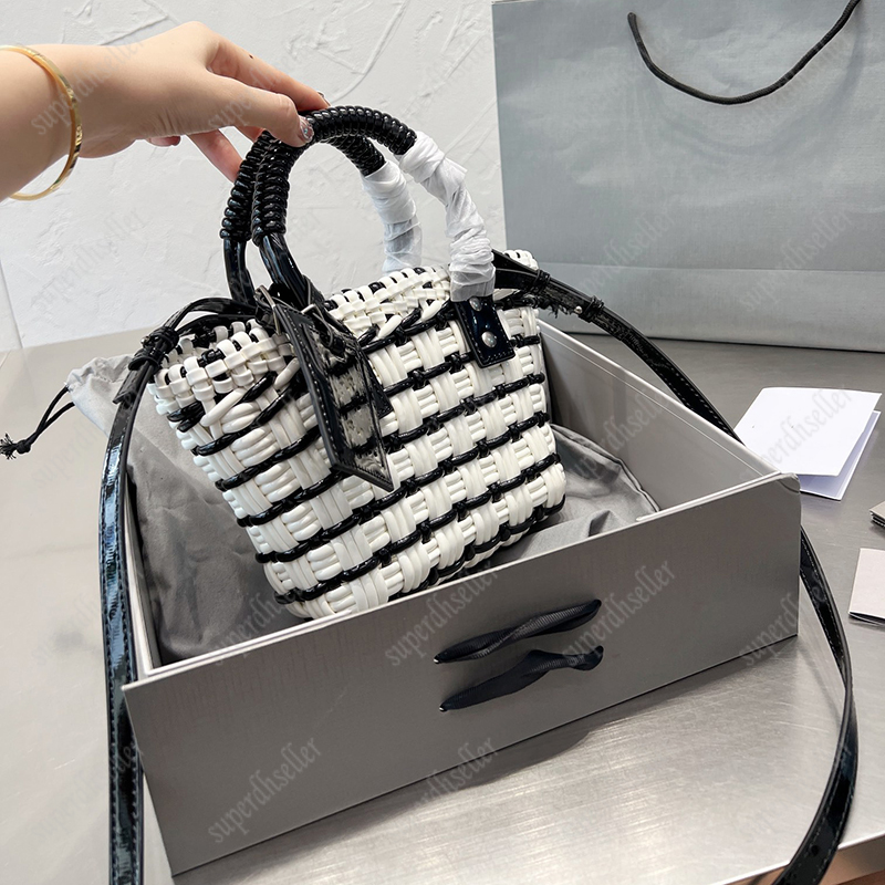 Crochet Crossbody Women Totes Bag 5 Colors Shoulder Bags Summer Handbag High Quality Bistro Purses Leather Strap Cross Body Hollow Out Handbags Fashion Wallet, Increase freight
Crochet Crossbody Women Totes Bag 5 Colors Shoulder Bags Summer Handbag High Quality Bistro Purses Leather Strap Cross Body Hollow Out Handbags Fashion Wallet, Increase freight