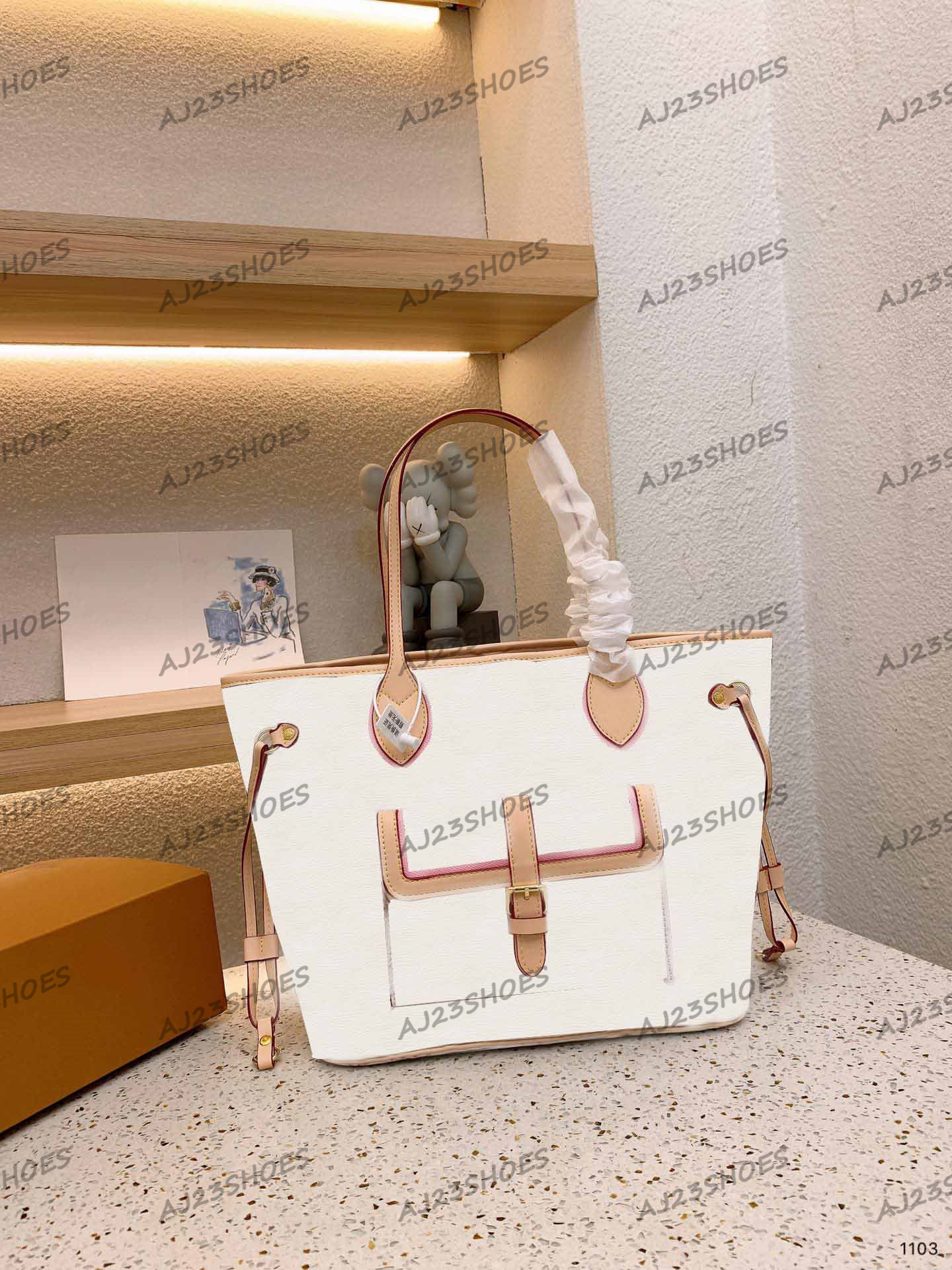 Game On MM onthego Shoulder bag M20921 Beiger Fall for you 2022 women's Designer Bags Monograms Leather Handle Luxury CrossBody bag, 01
Game On MM onthego Shoulder bag M20921 Beiger Fall for you 2022 women's Designer Bags Monograms Leather Handle Luxury CrossBody bag, 01